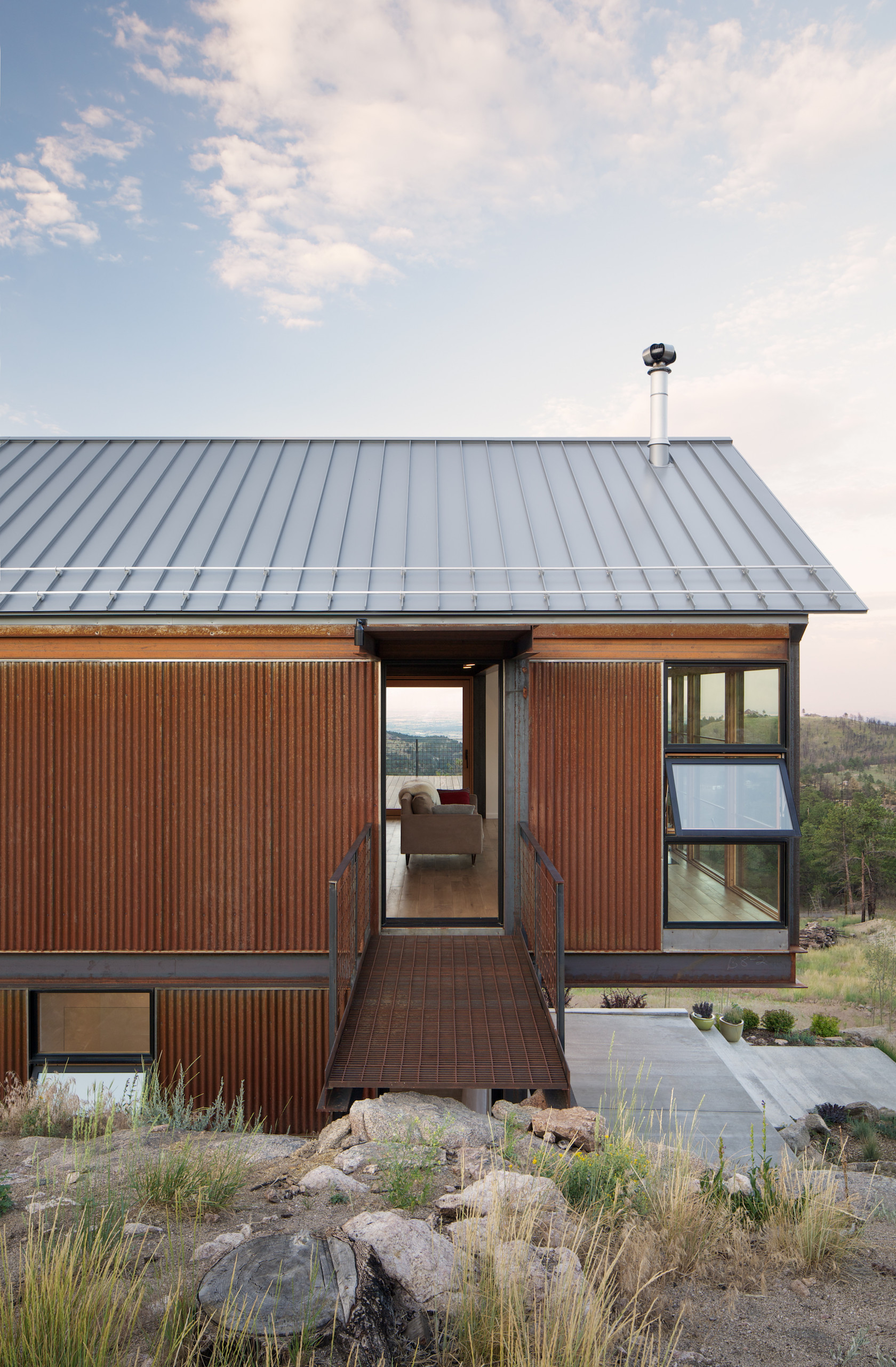 Bridge Panorama of Sunshine Canyon House by Renée del Gaudio Architecture