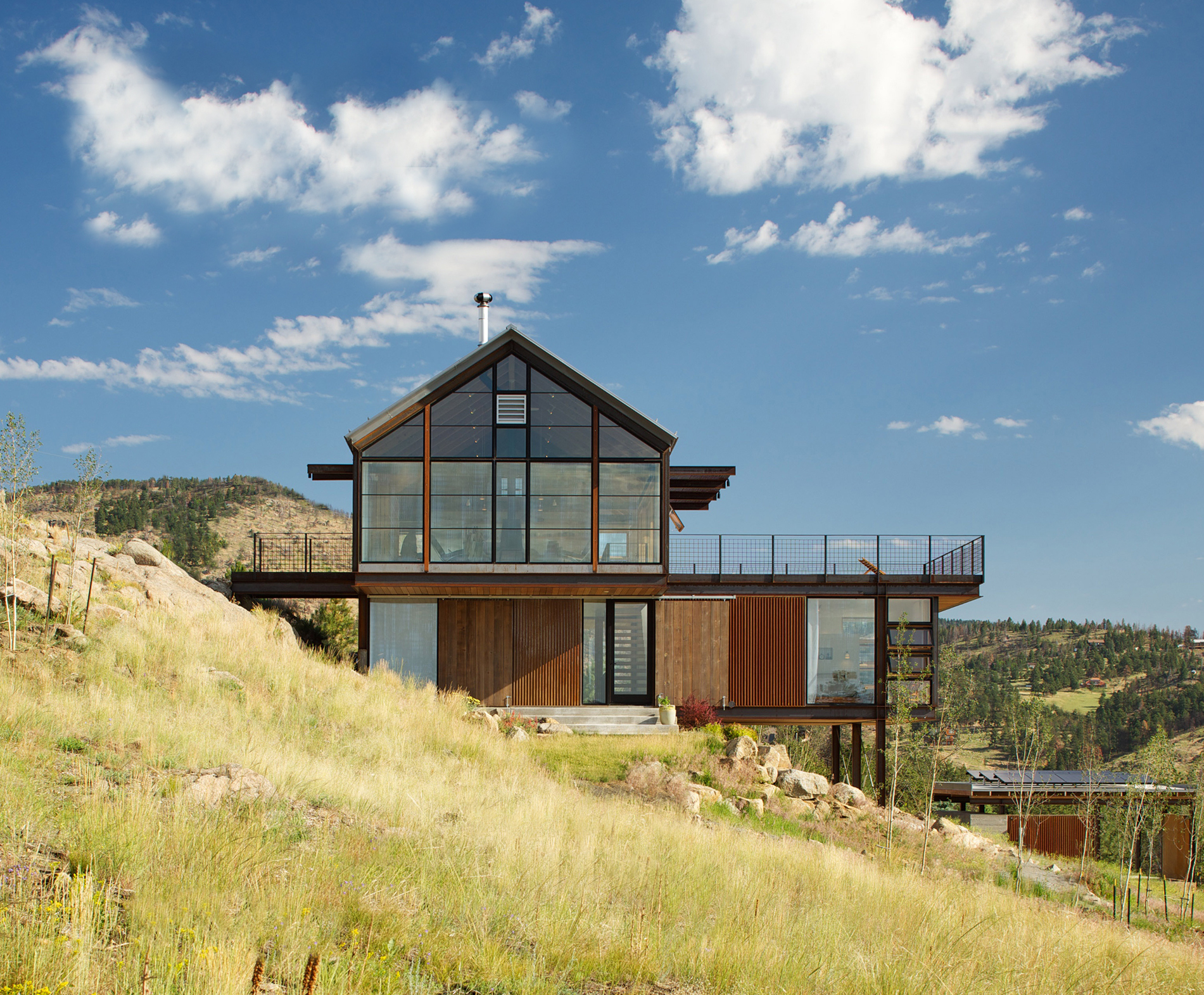 Sunshine Canyon House by Renée del Gaudio Architecture