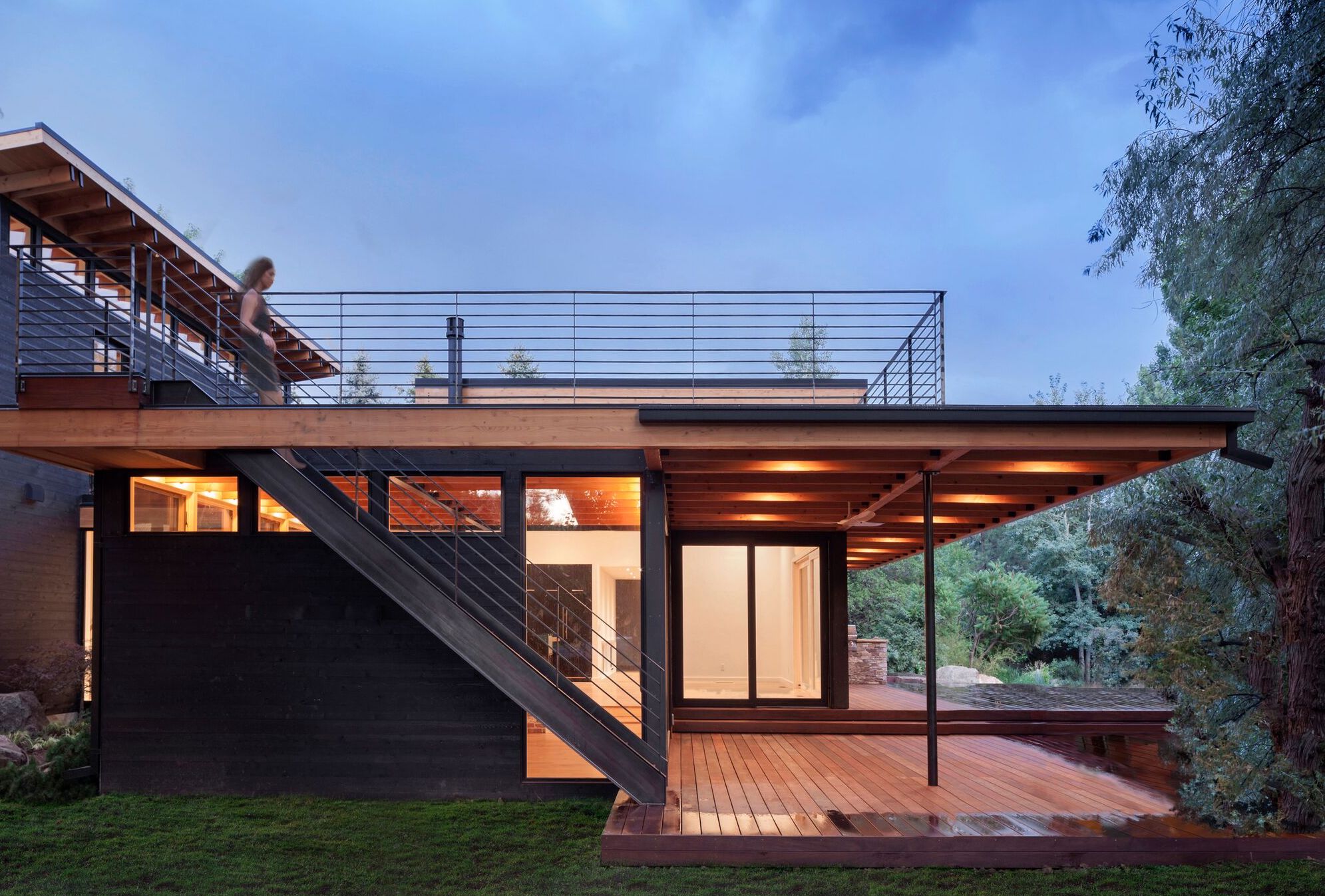 View of roof deck at Inside Out House by Renée del Gaudio Architecture