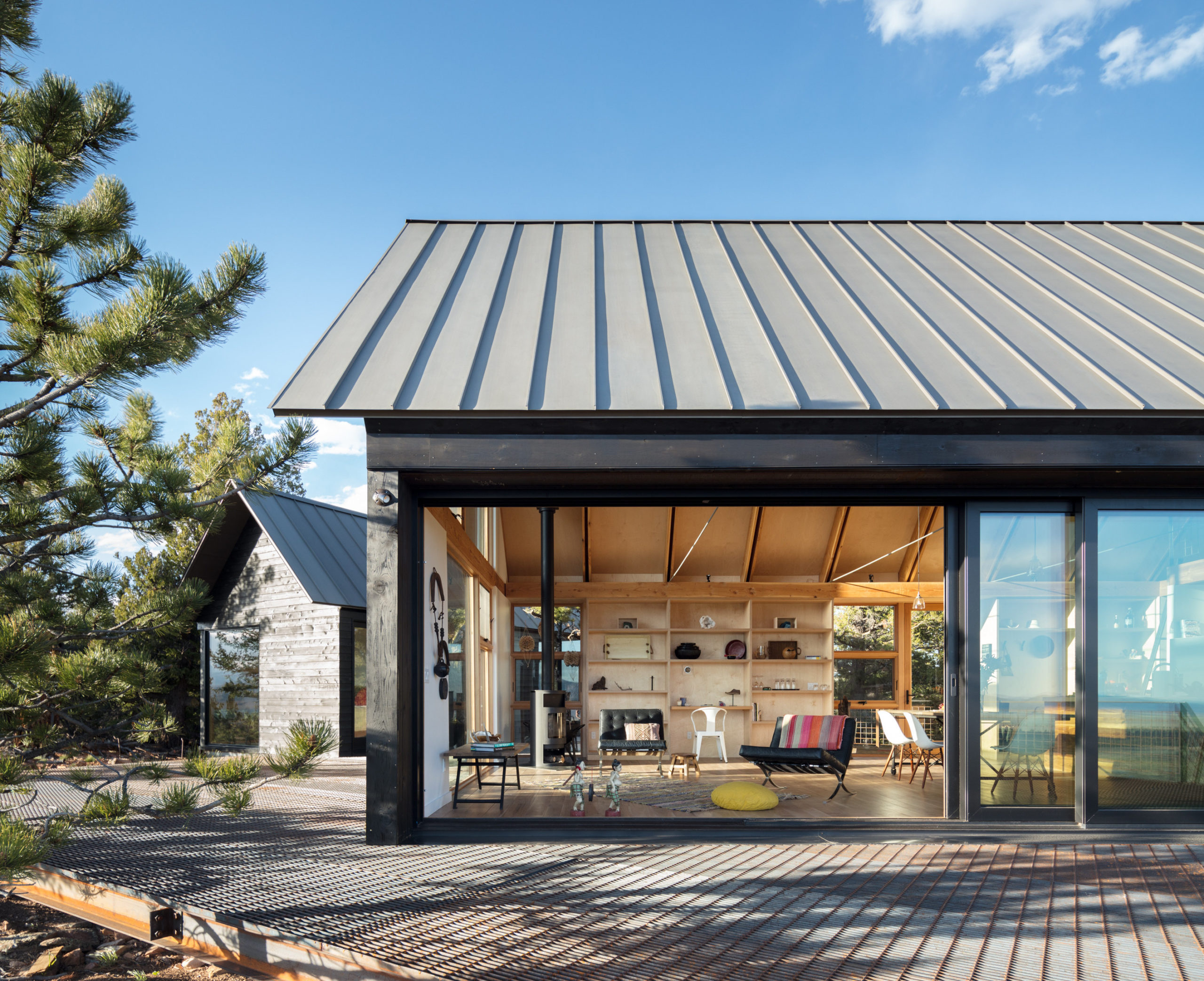 Exterior view of Big Cabin | Little Cabin by Renée del Gaudio Architecture. 