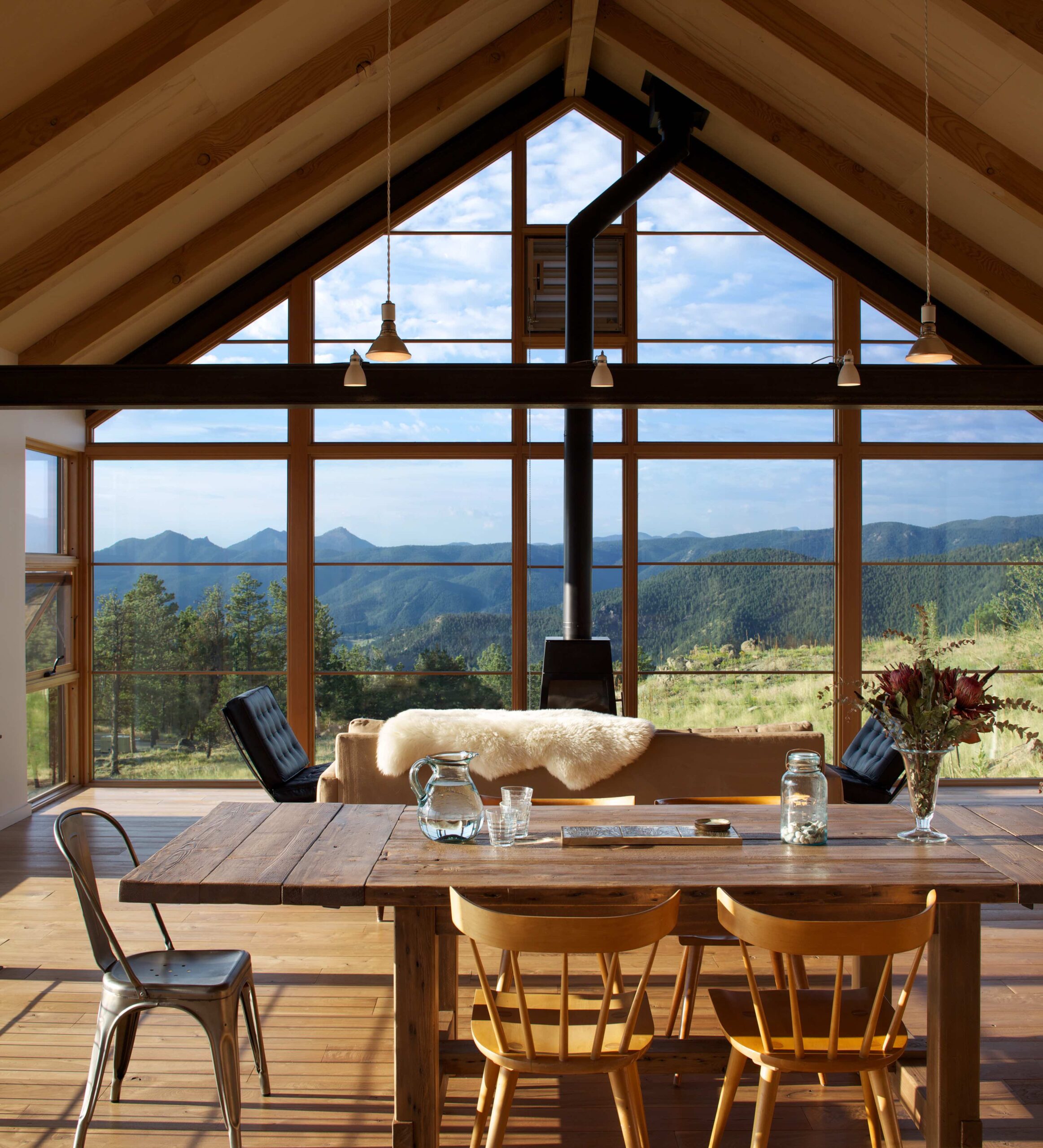 Sunshine Canyon House by Renée del Gaudio Architecture.